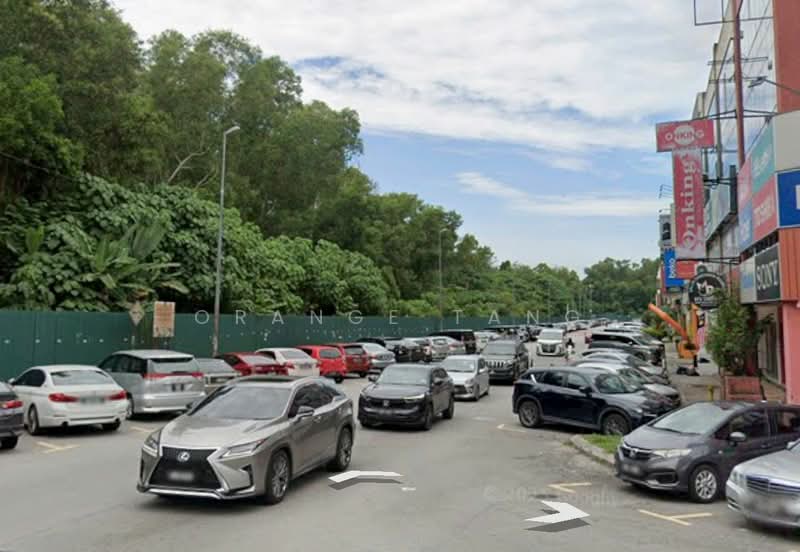 Shop for Rent in Bandar Puteri Puchong (Puchong) - Orange Tang - Exterior - PropertyGuru.com.my