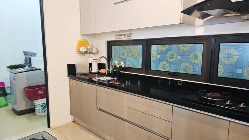 Service Residence for Sale at Mahkota Impian - Angeline Tio - Kitchen - PropertyGuru.com.my