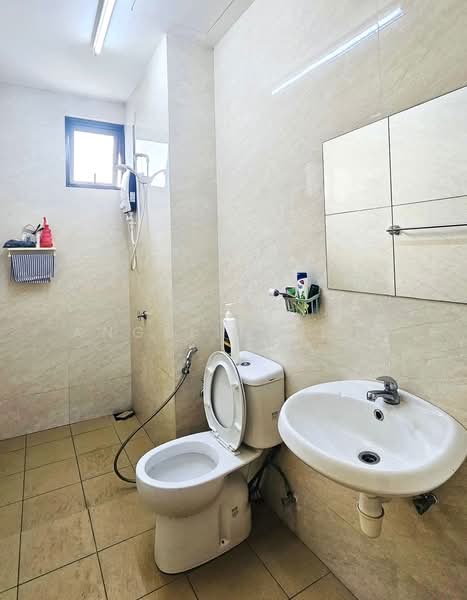 Service Residence for Sale at Mahkota Impian - Angeline Tio - Bathroom - PropertyGuru.com.my