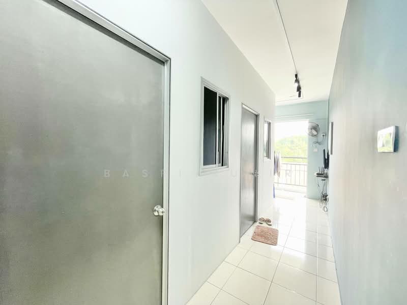 Pangsapuri untuk Dijual di Puncak Hijauan - Basri Munir - Corridor - PropertyGuru.com.my