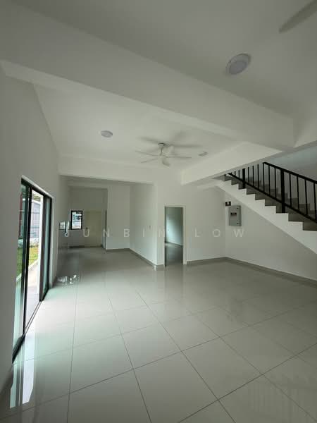 2-storey Terraced House for Sale in Taman Equine (Seri Kembangan) - Junbin Low - Living Room - PropertyGuru.com.my