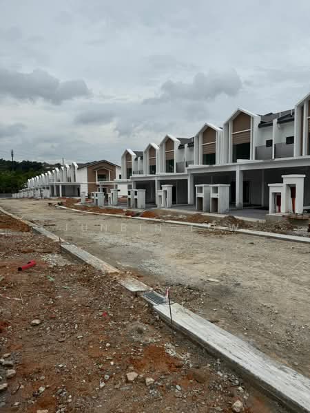 2-storey Terraced House for Sale in Taman Equine (Seri Kembangan) - Junbin Low - Exterior - PropertyGuru.com.my