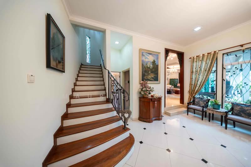 Bungalow for Sale in Seksyen 13 (Shah Alam) - Maureen Ooi - Entrance - PropertyGuru.com.my
