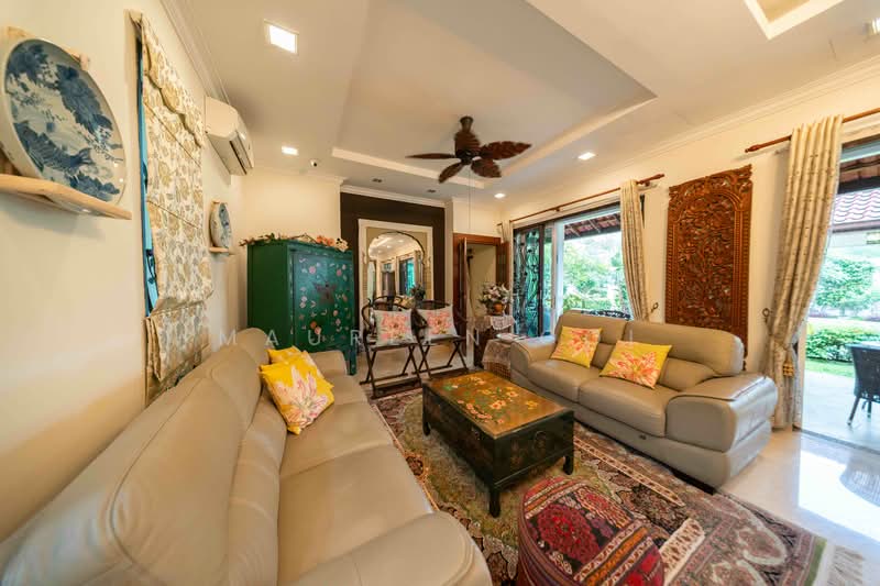 Bungalow for Sale in Seksyen 13 (Shah Alam) - Maureen Ooi - Living Room - PropertyGuru.com.my