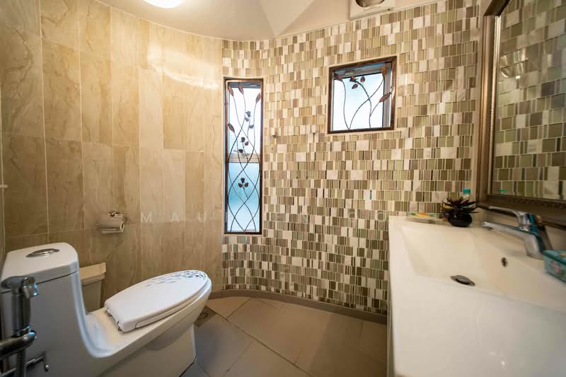 Bungalow for Sale in Seksyen 13 (Shah Alam) - Maureen Ooi - Bathroom - PropertyGuru.com.my