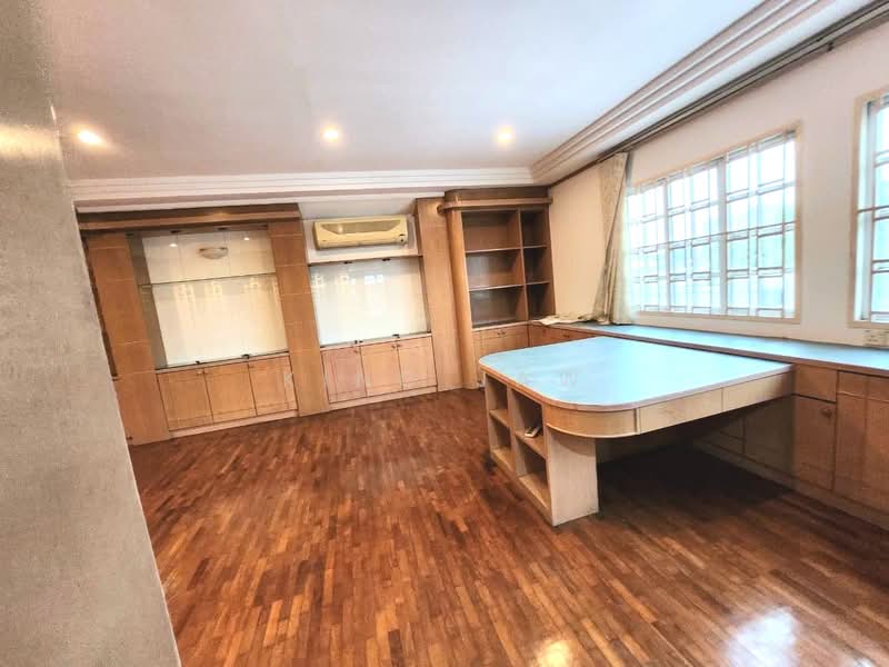 Semi-Detached House for Sale in Taman Pelangi (Johor Bahru) - Kino Jaw - Study - PropertyGuru.com.my