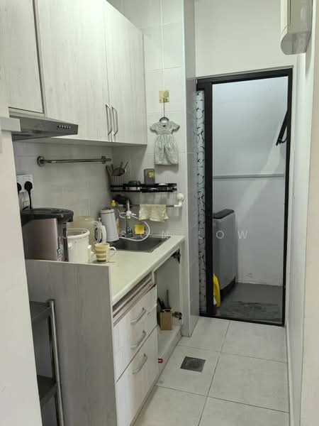 Servis Apartment untuk Dijual di VIM 3 @ Desa Park North - Jenson Low - Kitchen - PropertyGuru.com.my