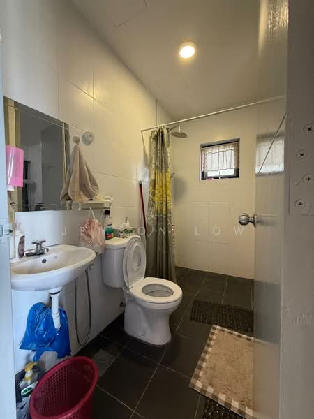 Servis Apartment untuk Dijual di VIM 3 @ Desa Park North - Jenson Low - Bathroom - PropertyGuru.com.my