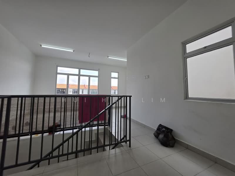 Rumah Teres 2.5 Tingkat untuk Dijual di Taman Pulai Mutiara (Iskandar Puteri (Nusajaya)) - Hui Hui Lim - Interior - PropertyGuru.com.my