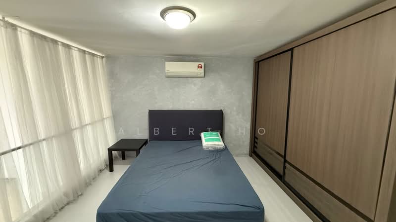 Kediaman Servis untuk Dijual di Windsor Tower - Albert Ho - Bedroom - PropertyGuru.com.my