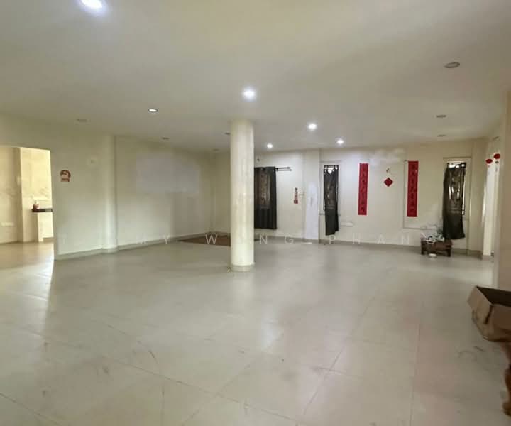 Rumah Teres untuk Dijual di Kuala Selangor (Selangor) - Tommy Wong Phang - Living Room - PropertyGuru.com.my