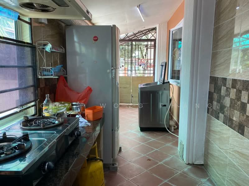 Rumah Teres untuk Dijual di Kuala Selangor (Selangor) - Tommy Wong Phang - Kitchen - PropertyGuru.com.my