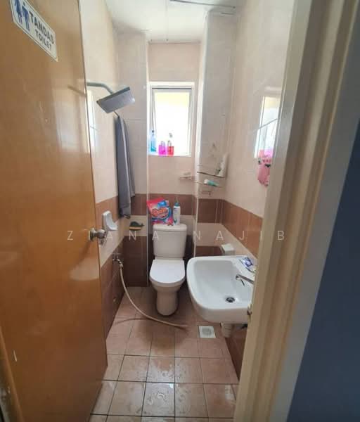 Pangsapuri untuk Disewa di Seri Nuang Apartment - Ziana Najib - Bathroom - PropertyGuru.com.my