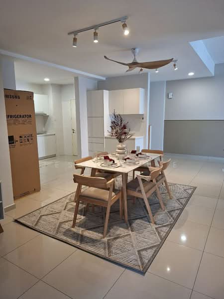Service Residence for Sale at Jadite Suites - Jesslyn Lee - Dining Room - PropertyGuru.com.my