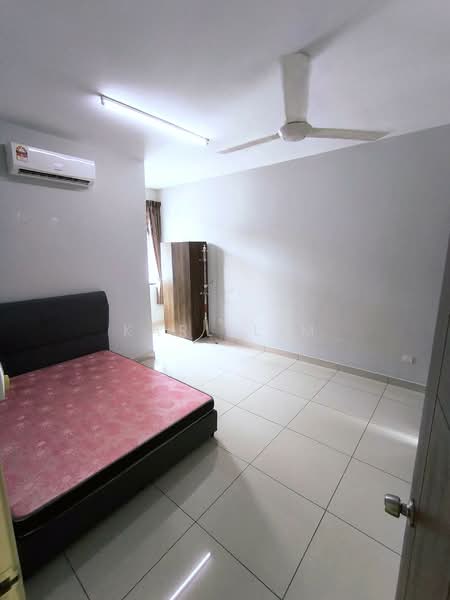 Rumah Teres 2 Tingkat untuk Dijual di Taman Seri Austin (Tebrau) - Karl Lim - Bedroom - PropertyGuru.com.my