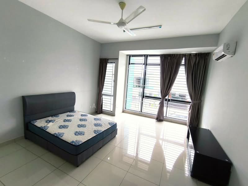 Rumah Teres 2 Tingkat untuk Dijual di Taman Seri Austin (Tebrau) - Karl Lim - Bedroom - PropertyGuru.com.my