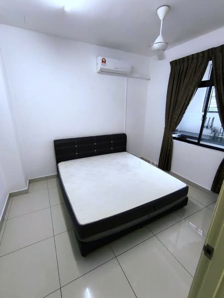 Rumah Teres 2 Tingkat untuk Dijual di Taman Seri Austin (Tebrau) - Karl Lim - Bedroom - PropertyGuru.com.my