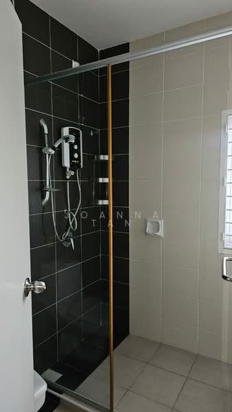 2-storey Terraced House for Rent in Kemuning Utama (Shah Alam) - Joanna Tan - Bathroom - PropertyGuru.com.my