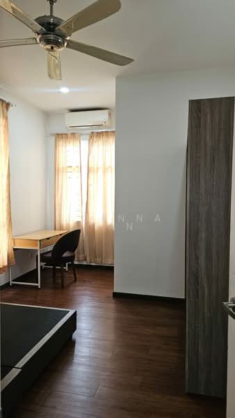 2-storey Terraced House for Rent in Kemuning Utama (Shah Alam) - Joanna Tan - Bedroom - PropertyGuru.com.my