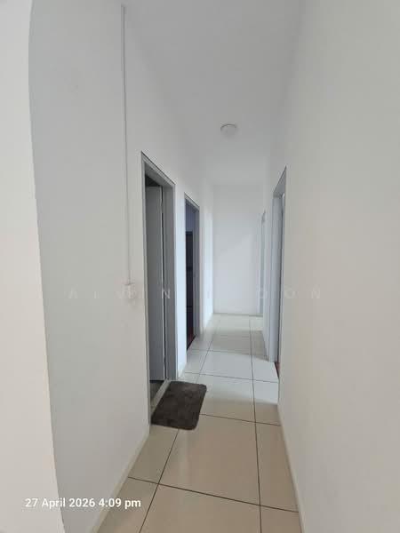 Kondominium untuk Disewa di Rumbia Residence - Alvin Phoon - Corridor - PropertyGuru.com.my