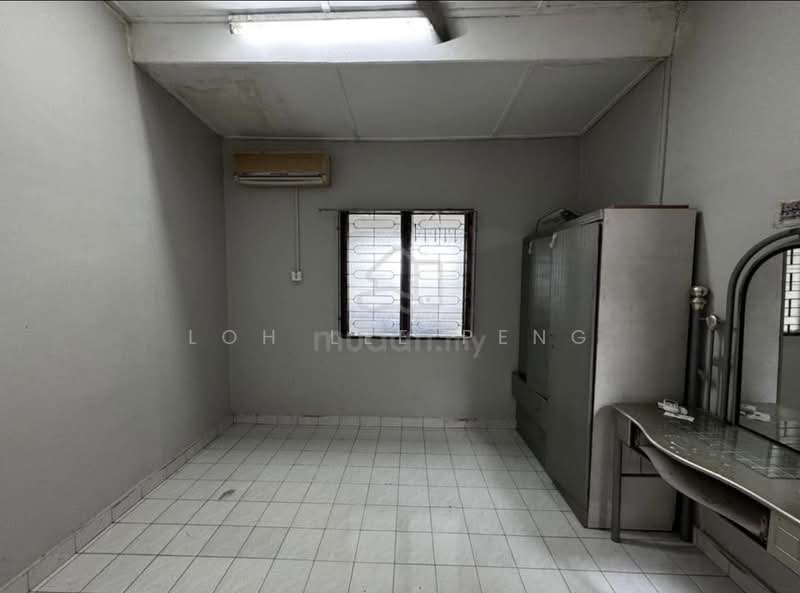 1-storey Terraced House for Rent in Taman Johor (Tampoi) - Loh Lee Peng - PropertyGuru.com.my