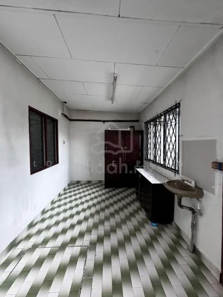 1-storey Terraced House for Rent in Taman Johor (Tampoi) - Loh Lee Peng - PropertyGuru.com.my