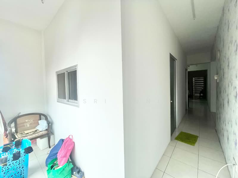 Pangsapuri untuk Dijual di Puncak Hijauan - Basri Munir - Corridor - PropertyGuru.com.my