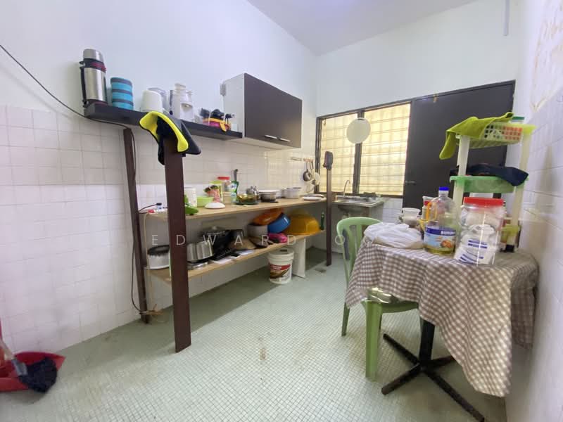 Rumah Teres 2 Tingkat untuk Dijual di Taman Putra (Ampang) - Edward Ooi - Kitchen - PropertyGuru.com.my