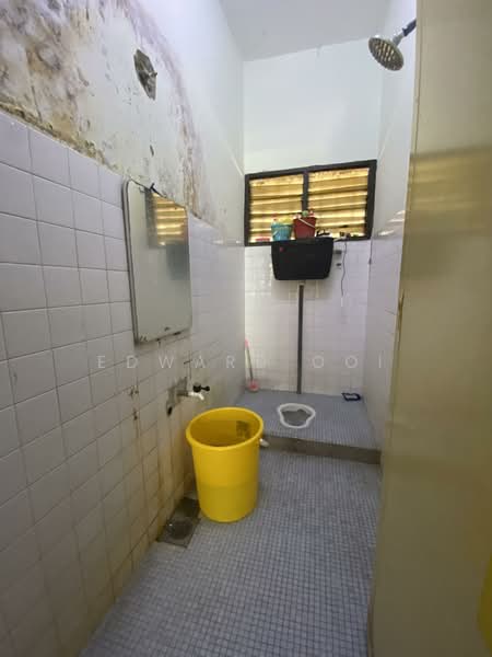 Rumah Teres 2 Tingkat untuk Dijual di Taman Putra (Ampang) - Edward Ooi - Bathroom - PropertyGuru.com.my