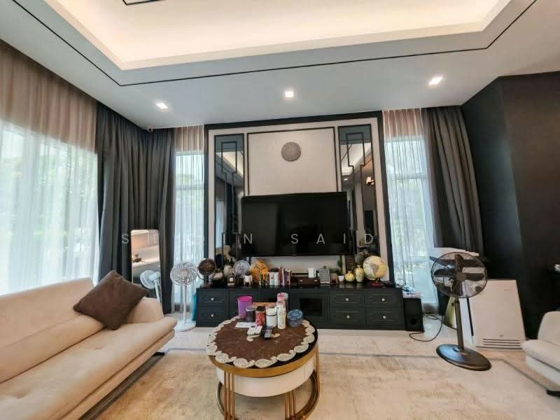 Rumah Berkembar untuk Dijual di Perdana Lakeview East (Cyberjaya) - Shiqin Saidin - Living Room - PropertyGuru.com.my