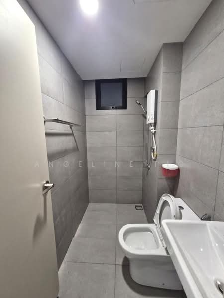 Servis Apartment untuk Dijual di Vivo Executive Apartment - Angeline Tio - Bathroom - PropertyGuru.com.my
