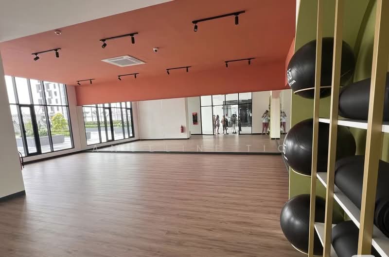 Servis Apartment untuk Dijual di Vivo Executive Apartment - Angeline Tio - Gym - PropertyGuru.com.my