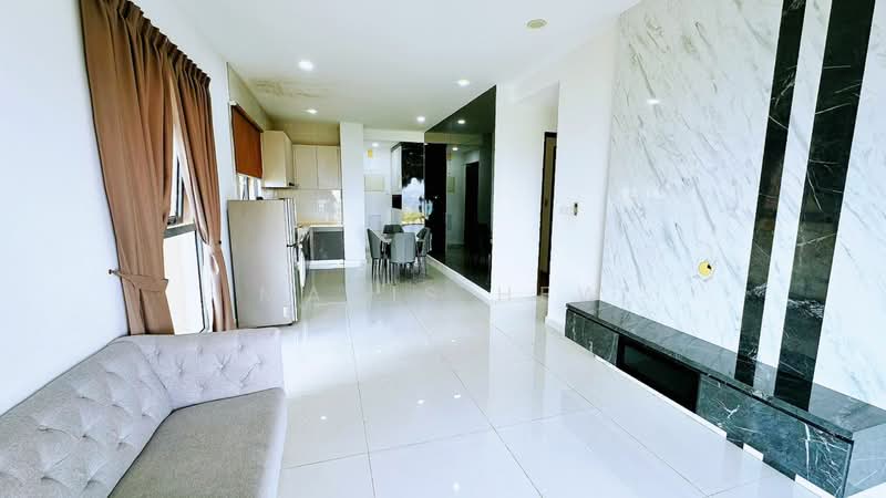Condominium for Rent at Bay Point @ Country Garden Danga Bay - Mavis Hew - Living Room - PropertyGuru.com.my