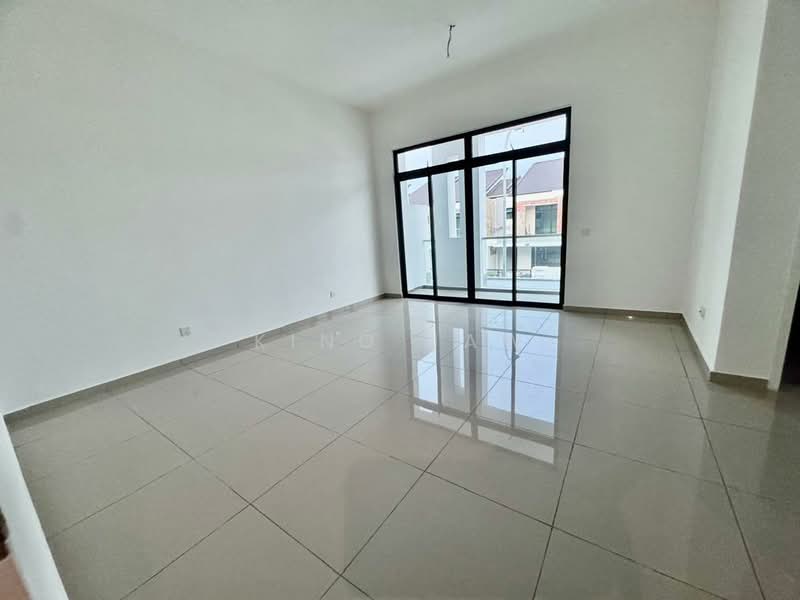 2-storey Terraced House for Sale in Bandar Putra (Kulai) - Kino Jaw - Living Room - PropertyGuru.com.my