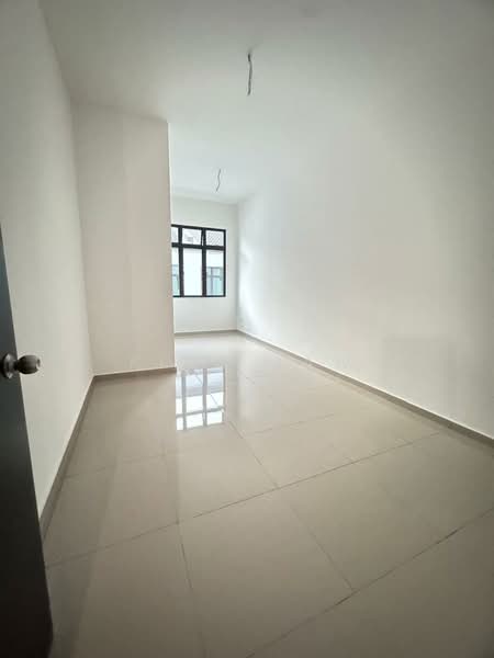 2-storey Terraced House for Sale in Bandar Putra (Kulai) - Kino Jaw - Interior - PropertyGuru.com.my