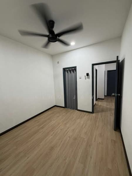 Townhouse for Sale in Taman Tampoi Indah (Tampoi) - Kino Jaw - Interior - PropertyGuru.com.my
