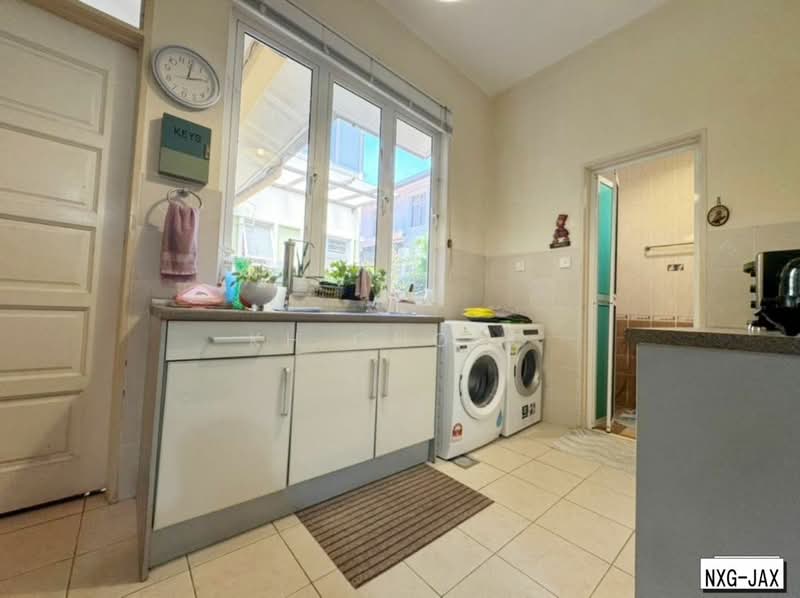 Rumah Kluster untuk Dijual di Setia Damai (Setia Alam) - KH Chong - Kitchen - PropertyGuru.com.my