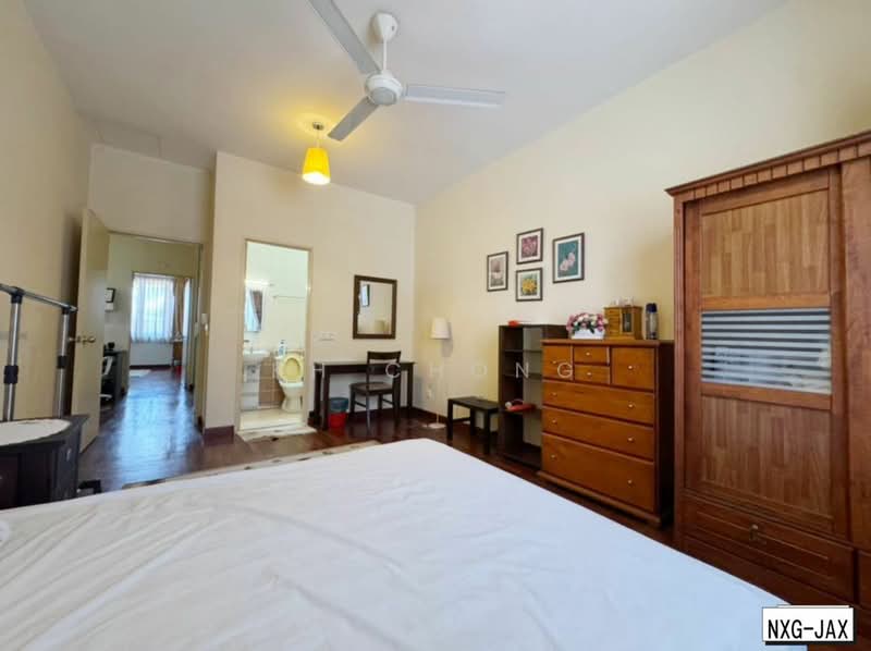 Rumah Kluster untuk Dijual di Setia Damai (Setia Alam) - KH Chong - Bedroom - PropertyGuru.com.my