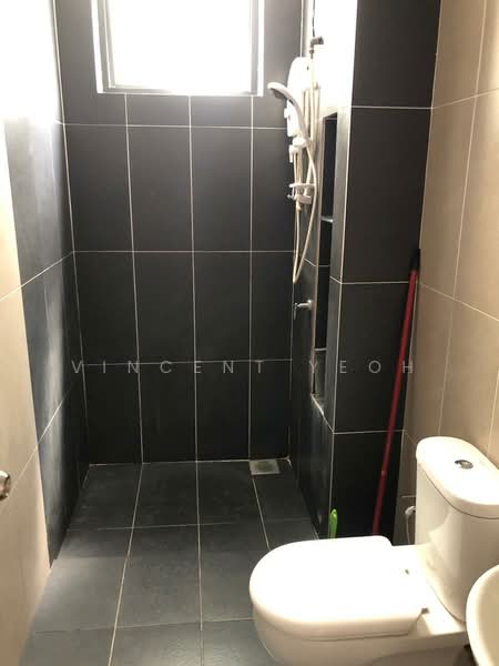 Service Residence for Sale at You Vista @ You City - Vincent Yeoh - Bathroom - PropertyGuru.com.my