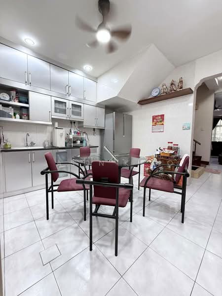 Rumah Teres 2 Tingkat untuk Dijual di Taman Daya (Johor Bahru) - Jason Khoo - Kitchen - PropertyGuru.com.my