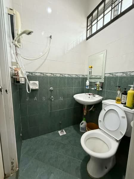 Rumah Teres 2 Tingkat untuk Dijual di Taman Daya (Johor Bahru) - Jason Khoo - Bathroom - PropertyGuru.com.my