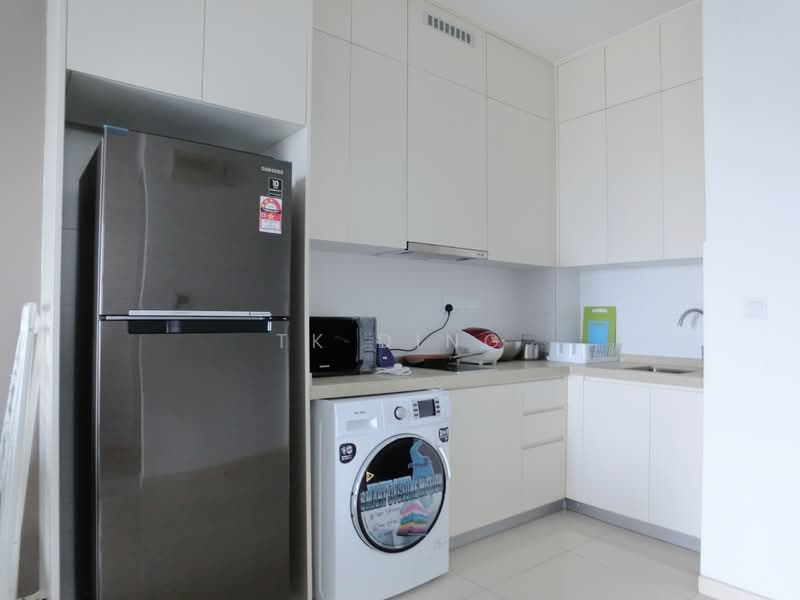Service Residence for Sale at The M @ Medini Macrolink - TK Ding - Kitchen - PropertyGuru.com.my