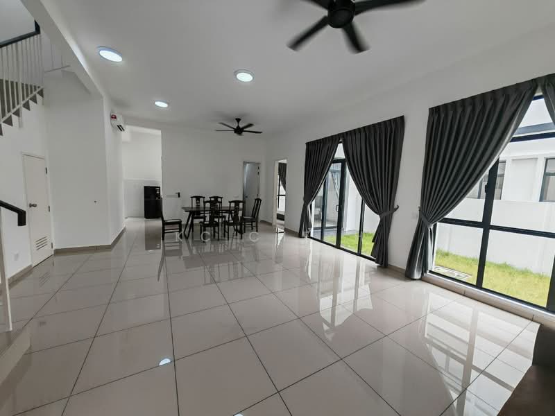 Rumah Berkembar untuk Disewa di Kuala Selangor (Selangor) - KC Cheah - Living Room - PropertyGuru.com.my