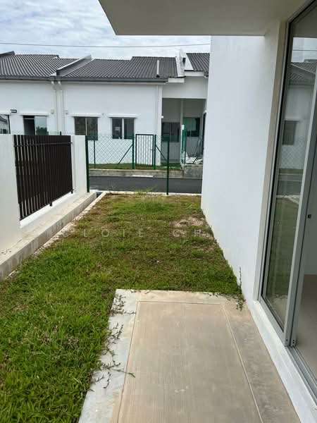 1-storey Terraced House for Rent in Iringan Bayu (Seremban) - Cloie Chow - Exterior - PropertyGuru.com.my