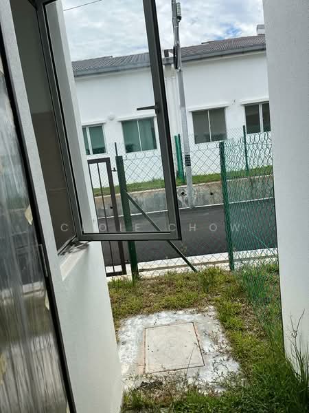 1-storey Terraced House for Rent in Iringan Bayu (Seremban) - Cloie Chow - Exterior - PropertyGuru.com.my