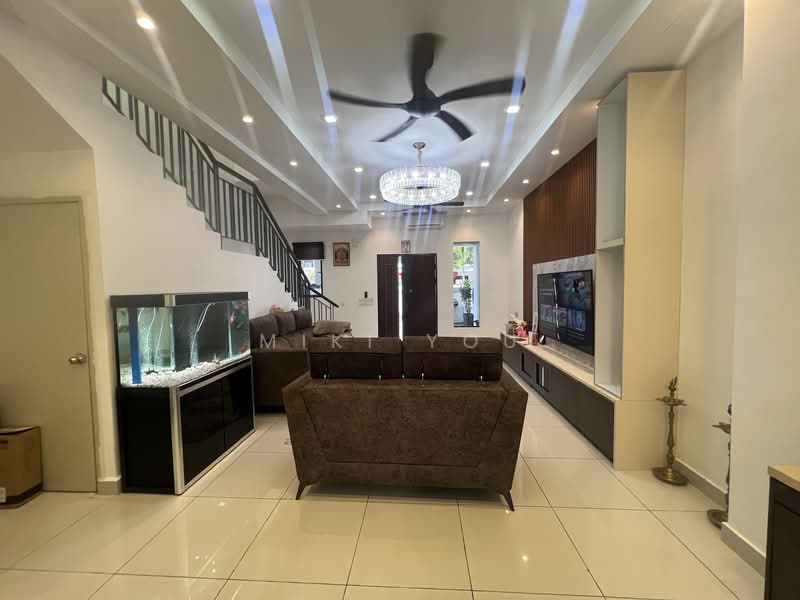 Rumah Teres 2 Tingkat untuk Disewa di Bandar Rimbayu (Telok Panglima Garang) - Miki You - Living Room - PropertyGuru.com.my