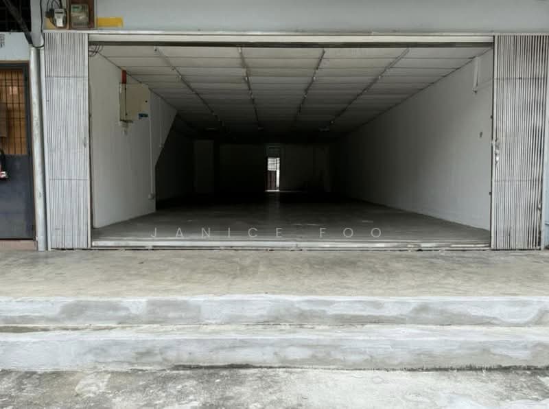 Shop for Rent in Taman Molek (Johor Bahru) - Janice Foo - Exterior - PropertyGuru.com.my
