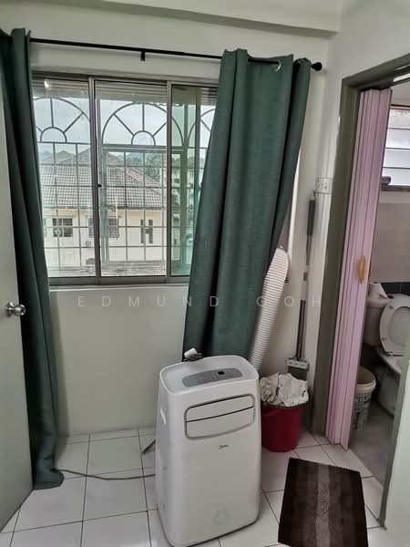 Flat for Rent at Putra Ria Apartment - Edmund Goh - Bathroom - PropertyGuru.com.my