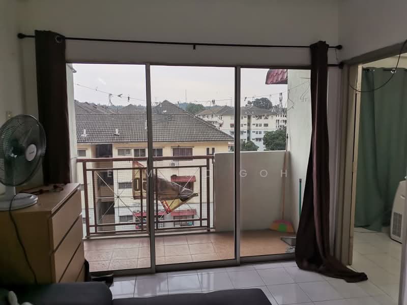 Flat for Rent at Putra Ria Apartment - Edmund Goh - Balcony - PropertyGuru.com.my
