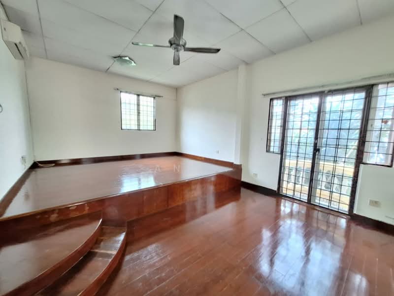 Bungalow for Rent in Petaling Jaya (Selangor) - Ann . - Living Room - PropertyGuru.com.my
